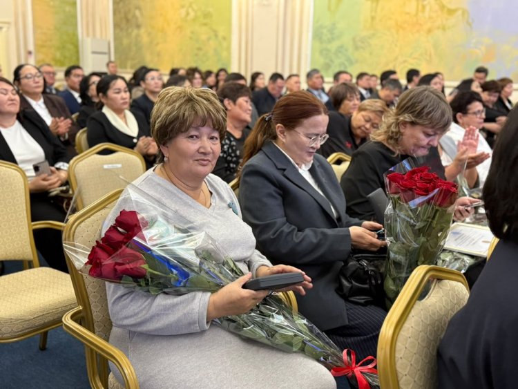 В Павлодарской области наградили тех, кто ежедневно заботится о других