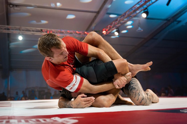 В Павлодаре впервые пройдёт турнир NAIZA MMA