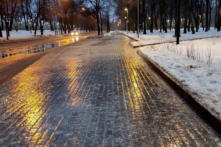 Жителей Павлодарской области предупредили о гололеде
