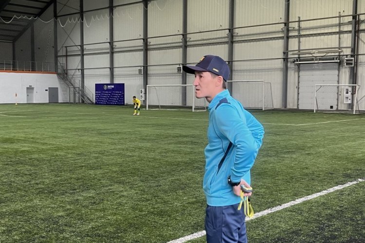Павлодарлық маман QJ League қазан айының үздік жаттықтырушысы атанды